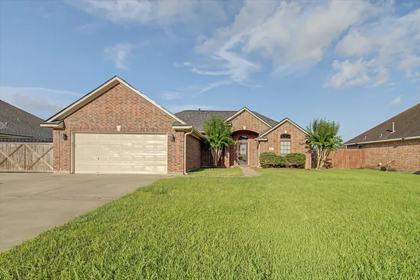 $285,000 | 1015 Cardinal Drive, Richwood, TX 77566