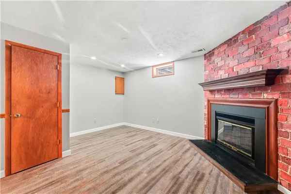 $1,850 | 217 Clearbrook Court, Cranberry Township, PA 16066