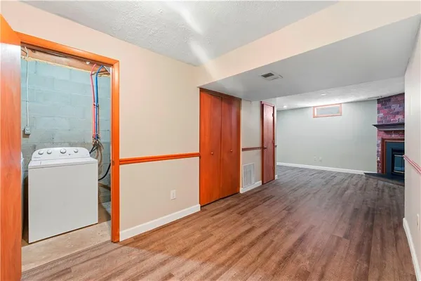 $1,850 | 217 Clearbrook Court, Cranberry Township, PA 16066