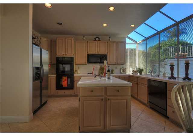 2324 Terraza Ribera Carlsbad, CA 92009 - Photo 11 of 25