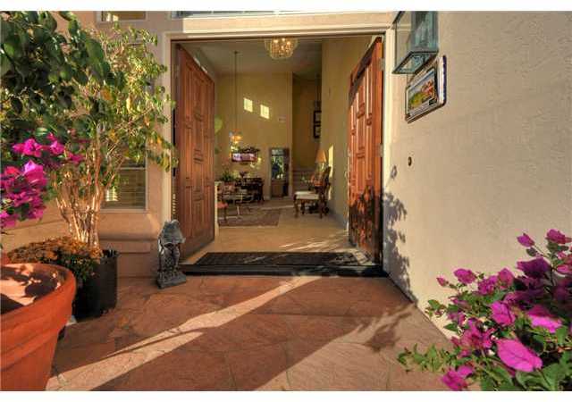 2324 Terraza Ribera Carlsbad, CA 92009 - Photo 3 of 25