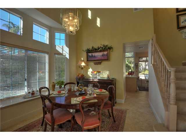 2324 Terraza Ribera Carlsbad, CA 92009 - Photo 8 of 25