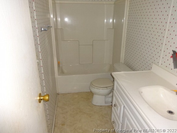 352 Winding Ridge Sanford, NC 27332 - Photo 4 of 6 Gallery Image 4