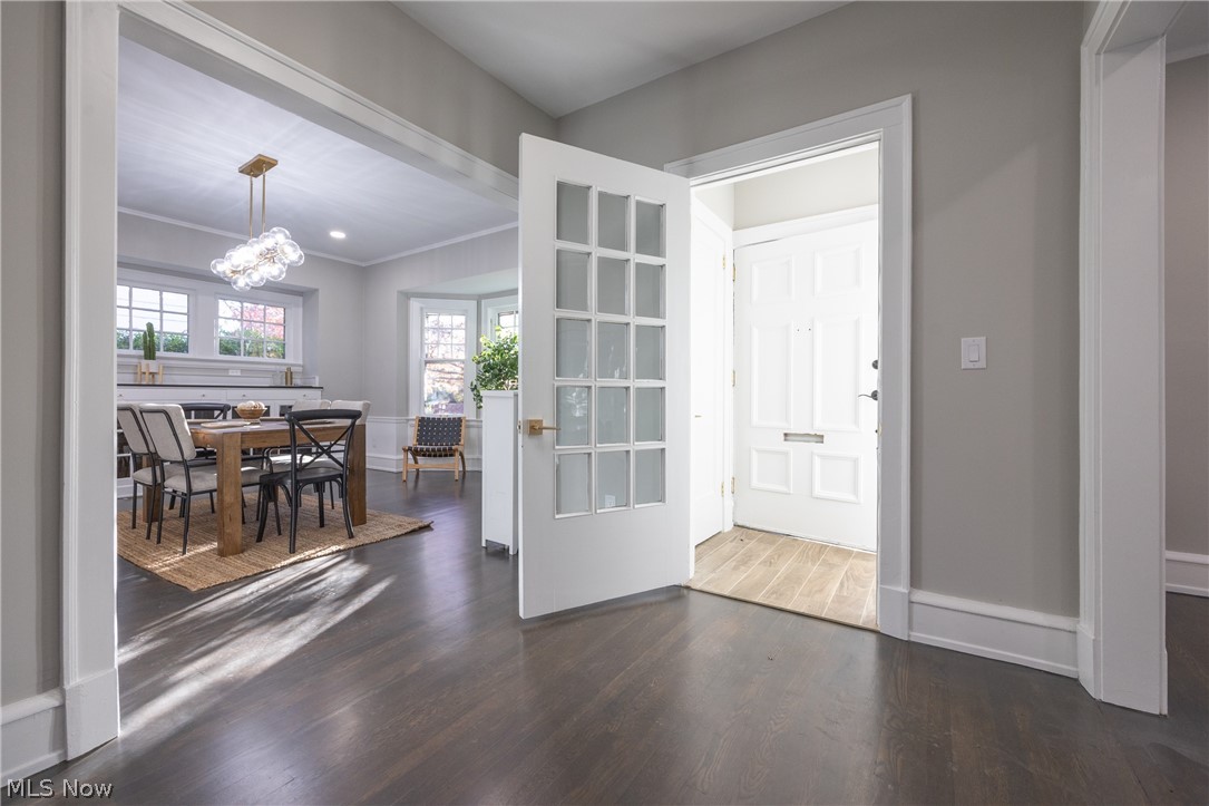 2893 Southington Road Cleveland, OH 44120 - Photo 19 of 35 Gallery Image 19