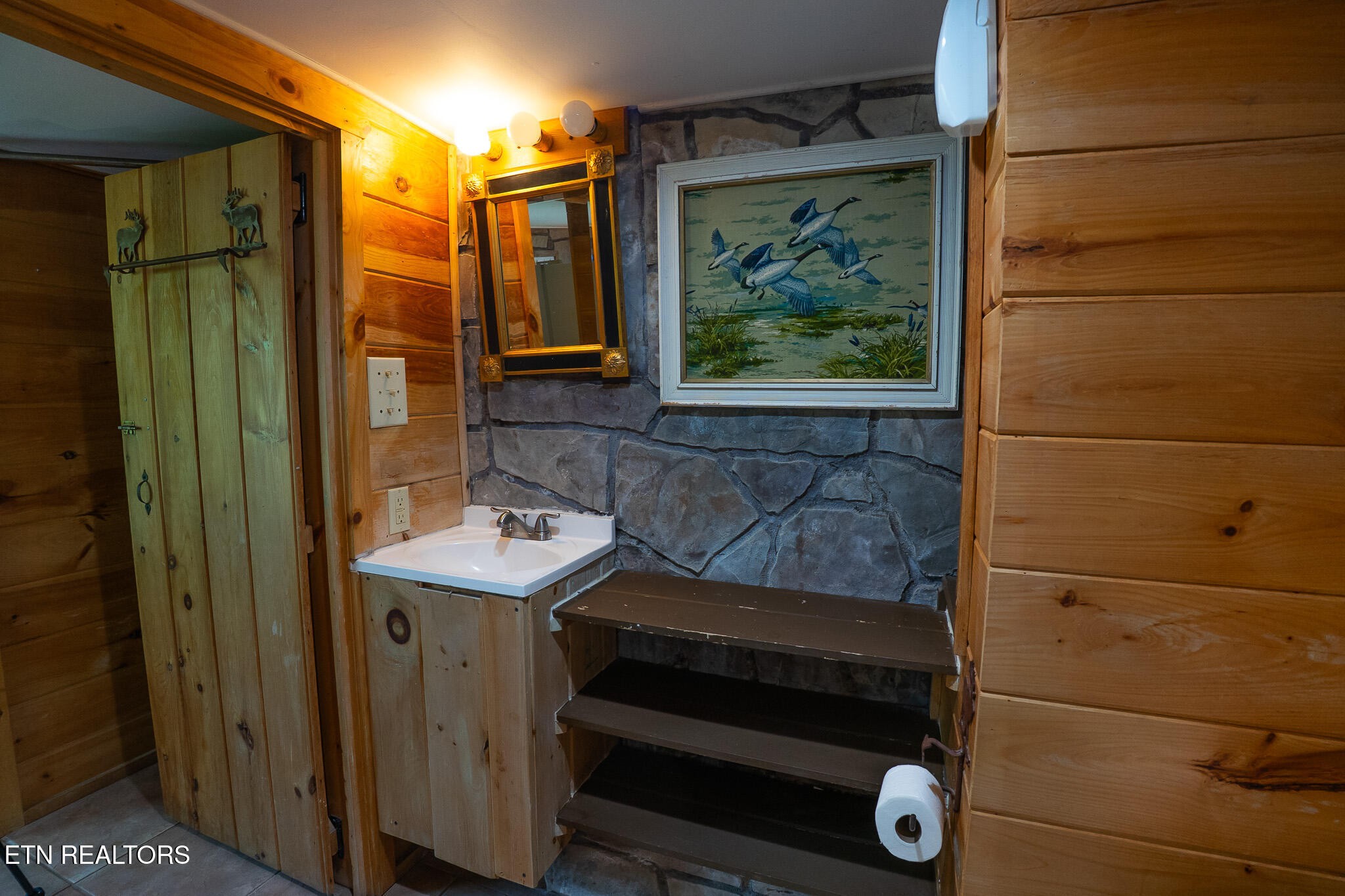 726 Ridge Road Gatlinburg, TN 37738 - Photo 25 of 42 Gallery Image 25