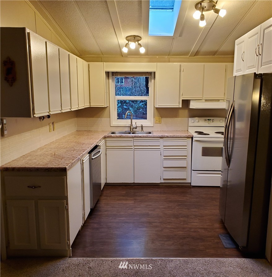 6194 Shamrock Road Maple Falls, WA 98266 - Photo 18 of 25 Gallery Image 18