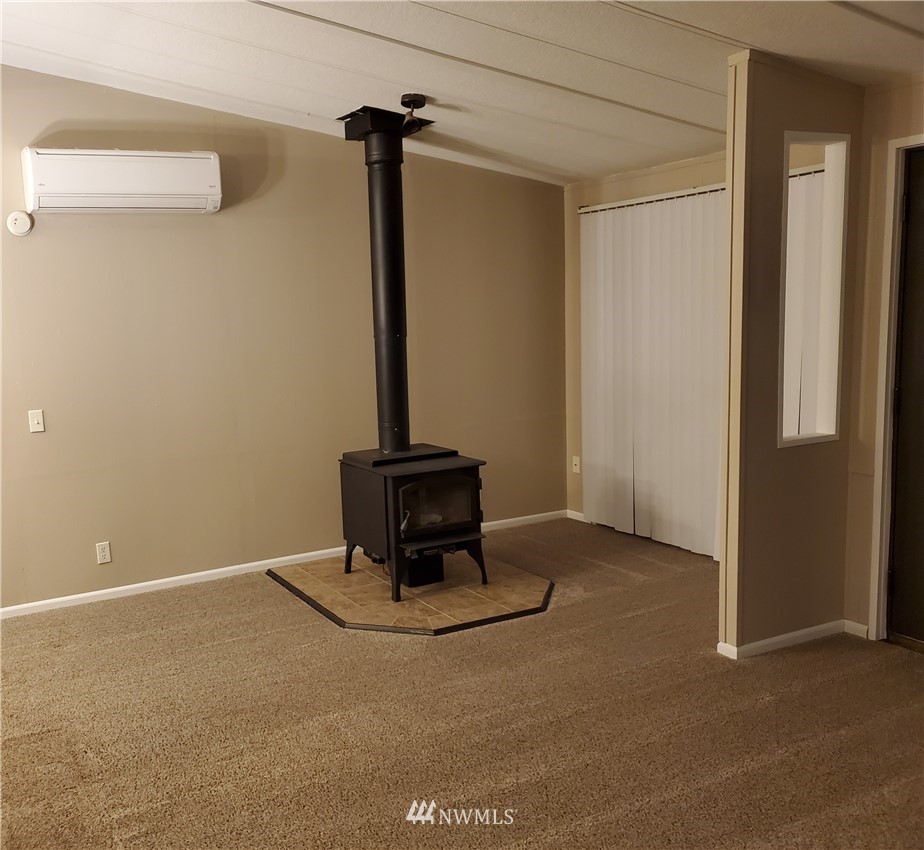 6194 Shamrock Road Maple Falls, WA 98266 - Photo 7 of 25 Gallery Image 7