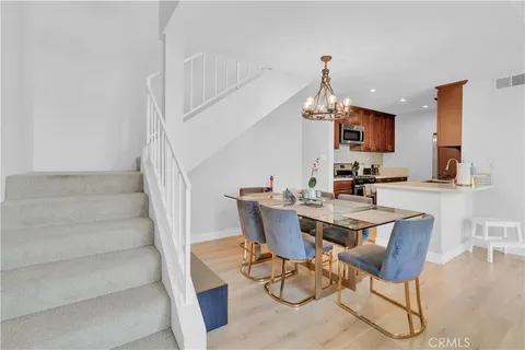 $4,395 | 5700 Etiwanda Avenue, Unit 252, Los Angeles, CA 91356