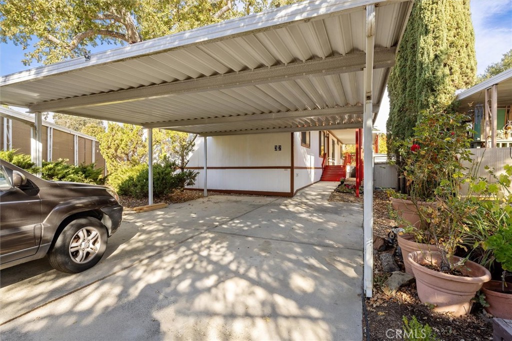 32 Via Santa Barbara, Unit 32 Paso Robles, CA 93446 - Photo 24 of 42 Drive space and Carport