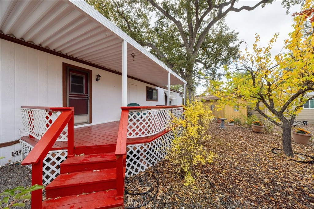32 Via Santa Barbara, Unit 32 Paso Robles, CA 93446 - Photo 30 of 42 Rear porch, rear/sideyard