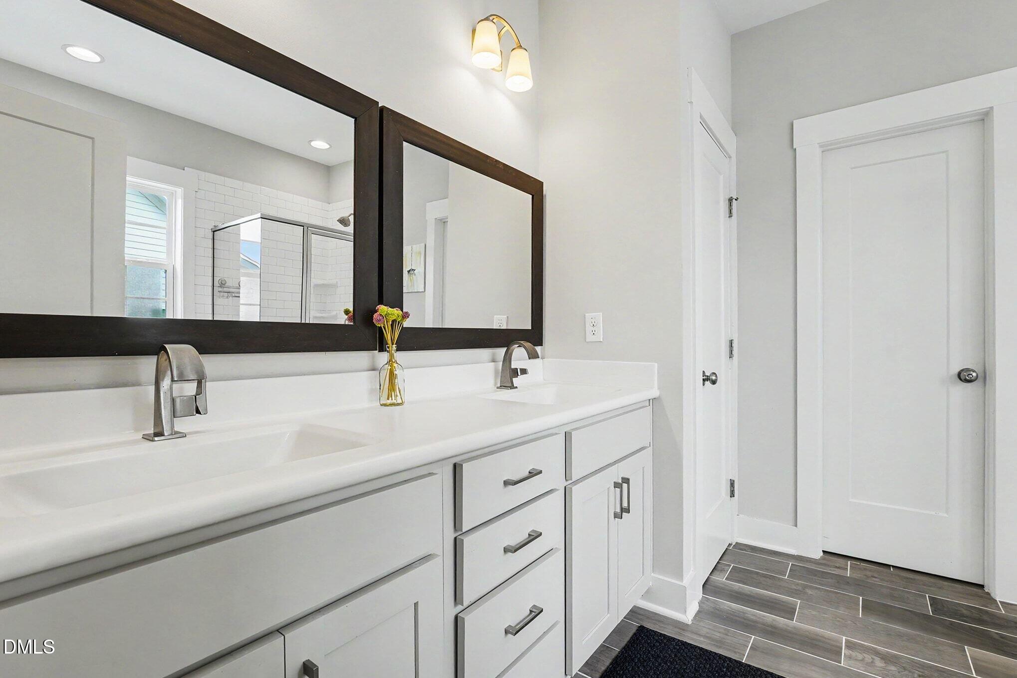 220 Cardinal Ridge Road Chapel Hill, NC 27516 - Photo 21 of 39 026_file_3460