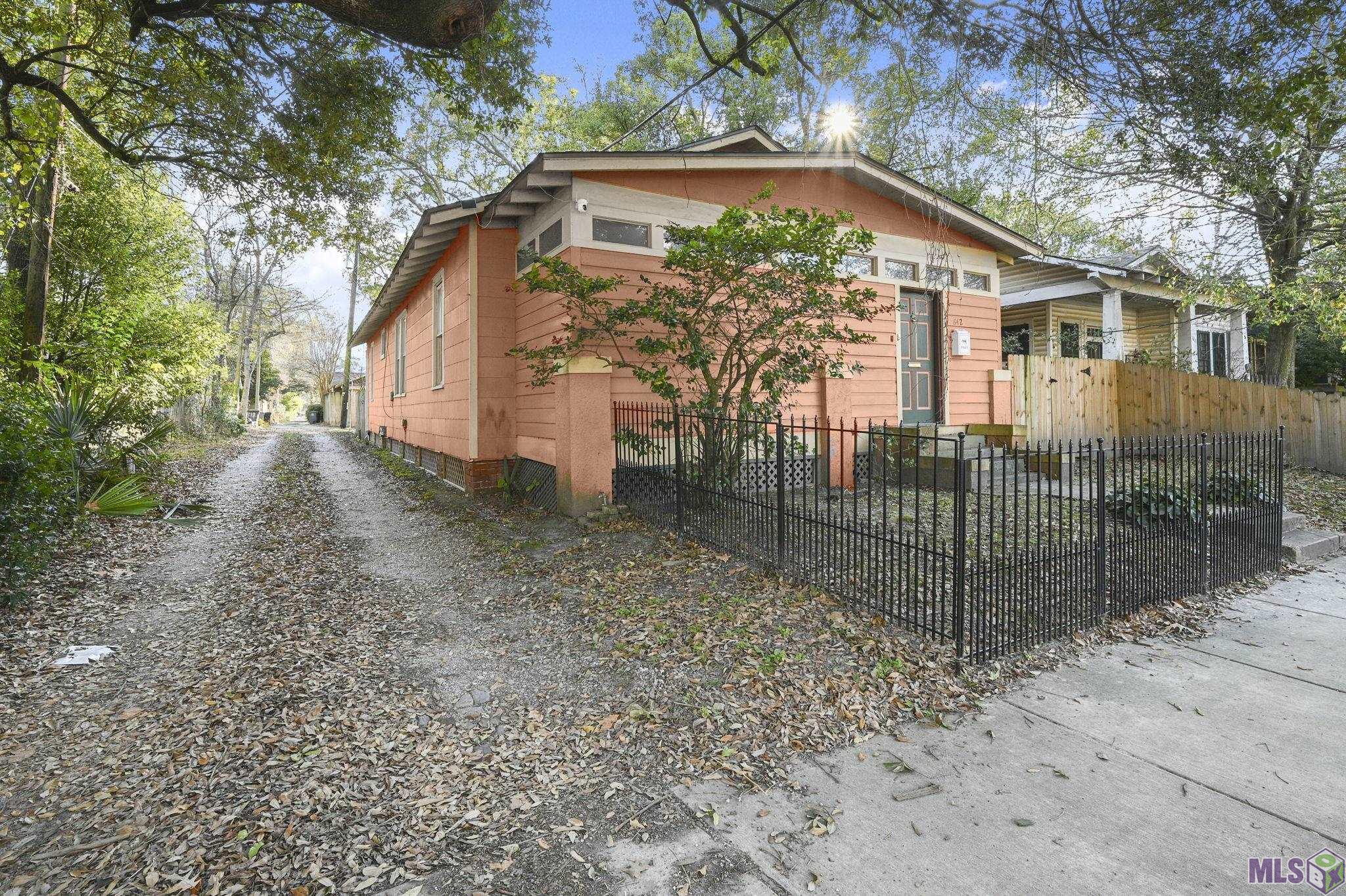 1842 Government Street Baton Rouge, LA 70802 - Photo 2 of 26