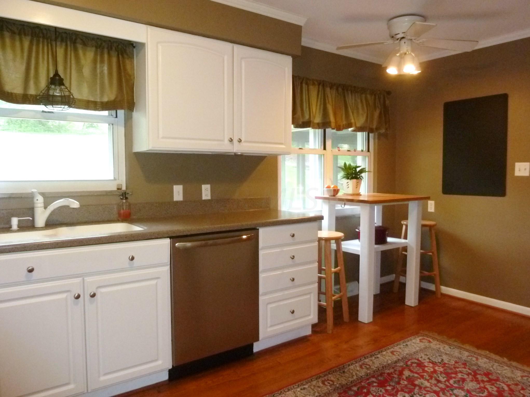 2582 Fishinger Road Columbus, OH 43220 - Photo 19 of 44