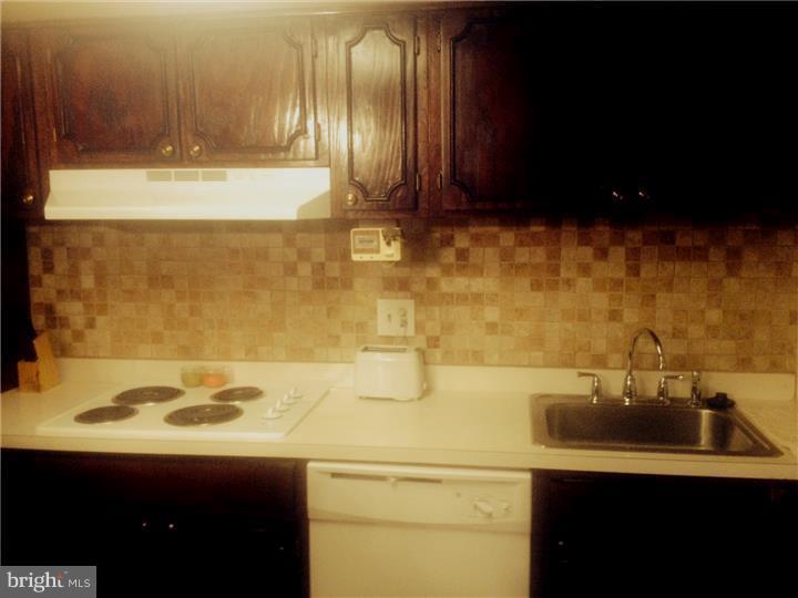 2 Rittenhouse Court Willingboro, NJ 08046 - Photo 7 of 12 Bathroom