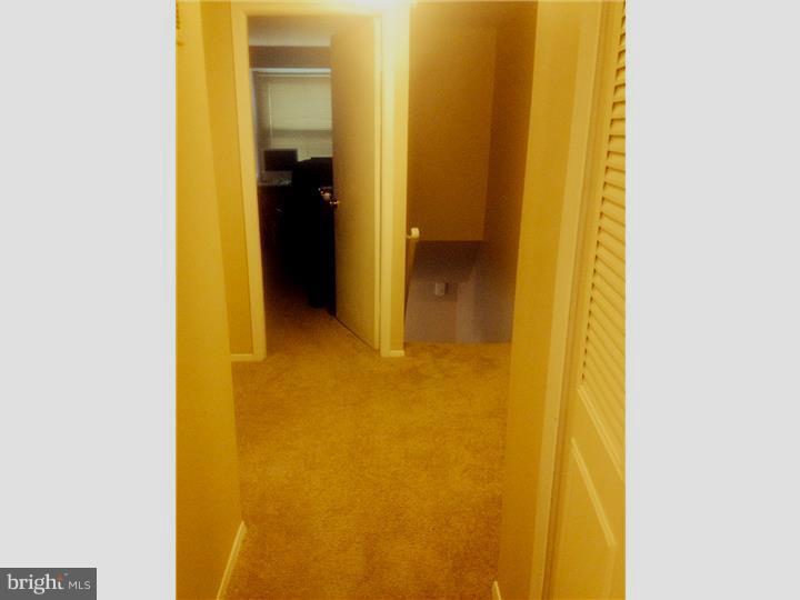 2 Rittenhouse Court Willingboro, NJ 08046 - Photo 9 of 12 Hallway