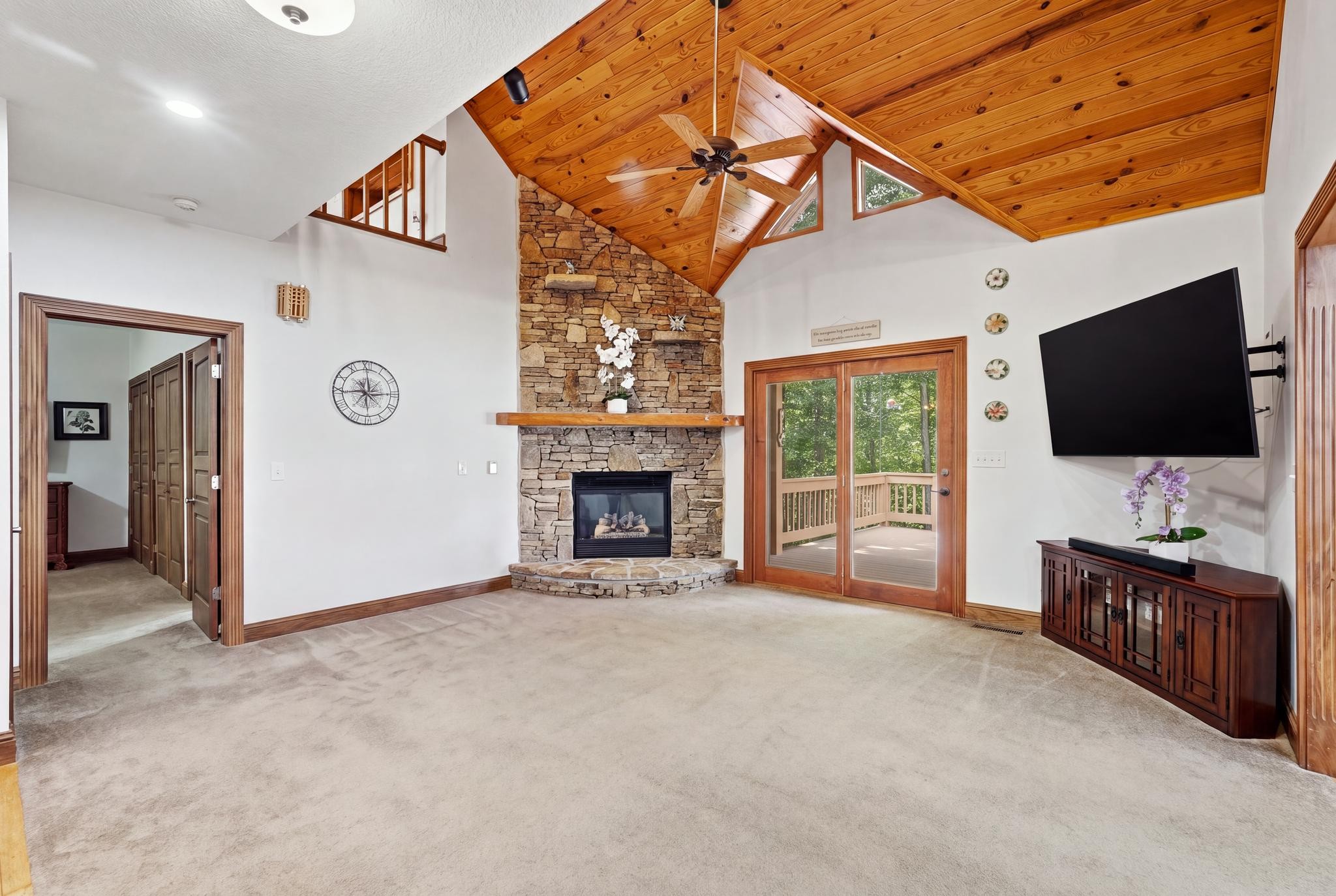 452 Cumberland Cove Road Monterey, TN 38574 - Photo 2 of 31 Gallery Image 2