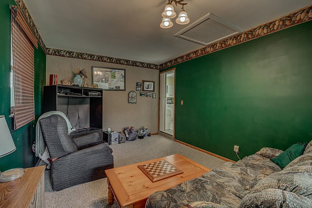13637 Peach Grove Road California, KY 41007 - Photo 7 of 20