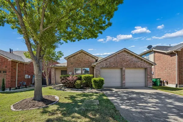 $285,000 | 408 Magnolia Drive, Fate, TX 75087