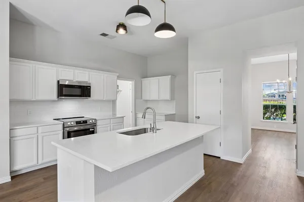 $285,000 | 408 Magnolia Drive, Fate, TX 75087