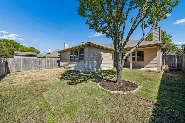 $285,000 | 408 Magnolia Drive, Fate, TX 75087