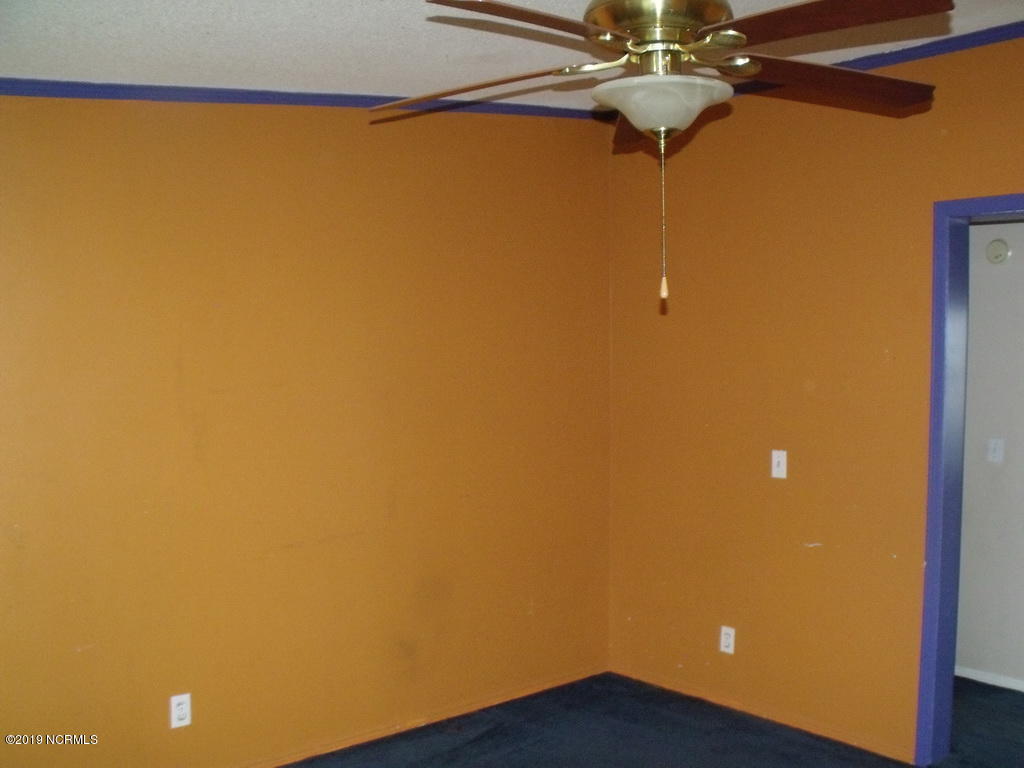 10573 Gaskill Farm Road Whitakers, NC 27891 - Photo 7 of 19 45 SPARE ROOM