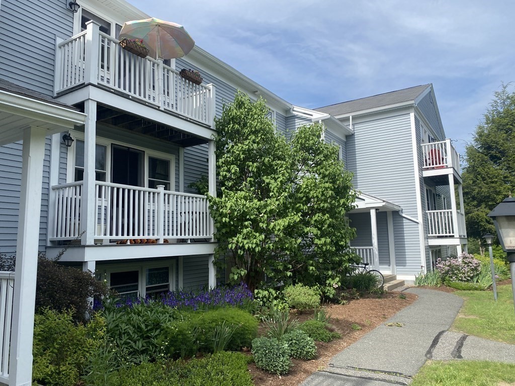 46 Evergreen Road, Unit 106 Northampton, MA 01053 - Photo 3 of 21