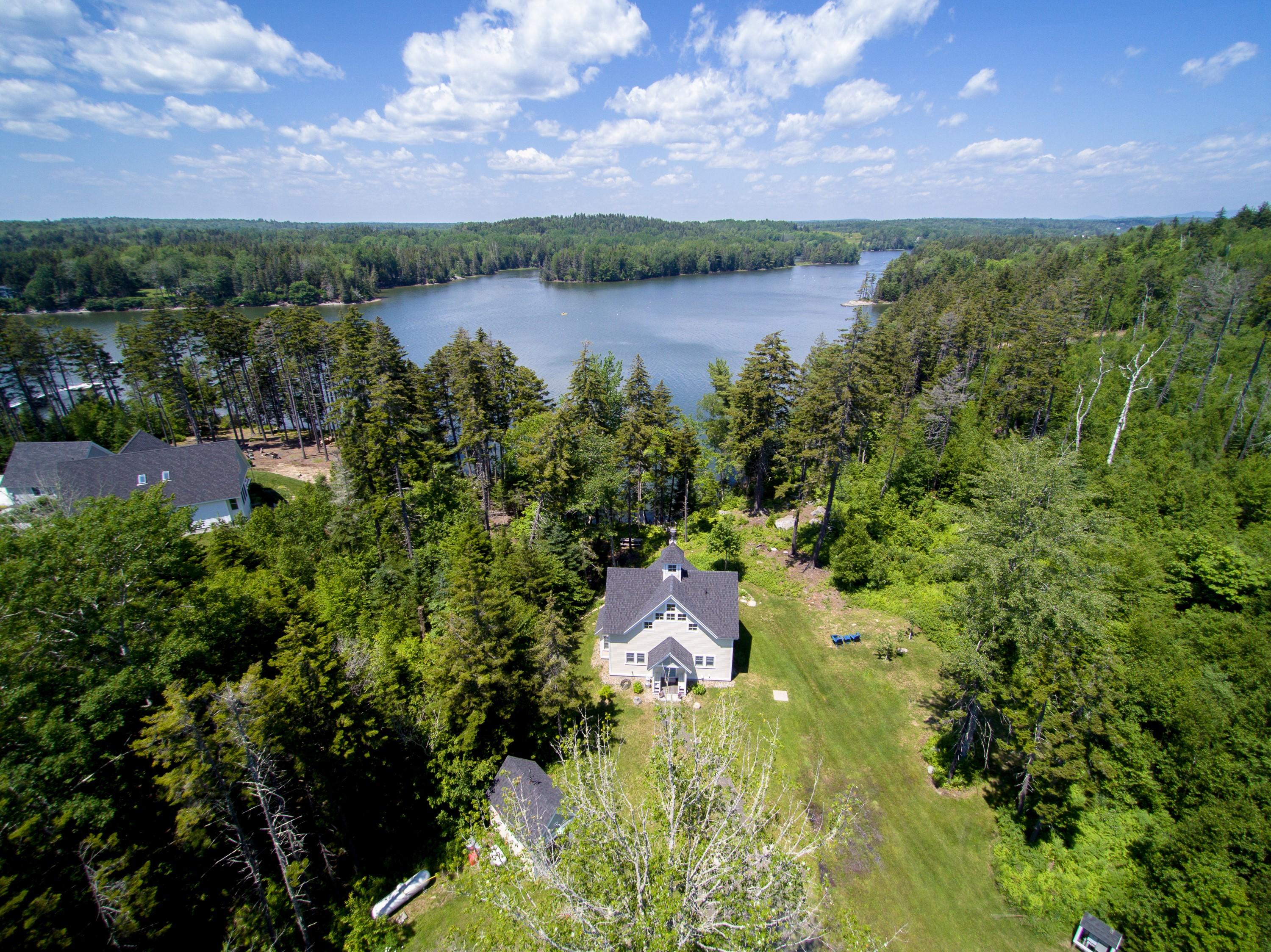 32 Ocean Ridge Road Cushing, ME 04563 - Photo 3 of 38 Unwind Cottage-Cushing(30)