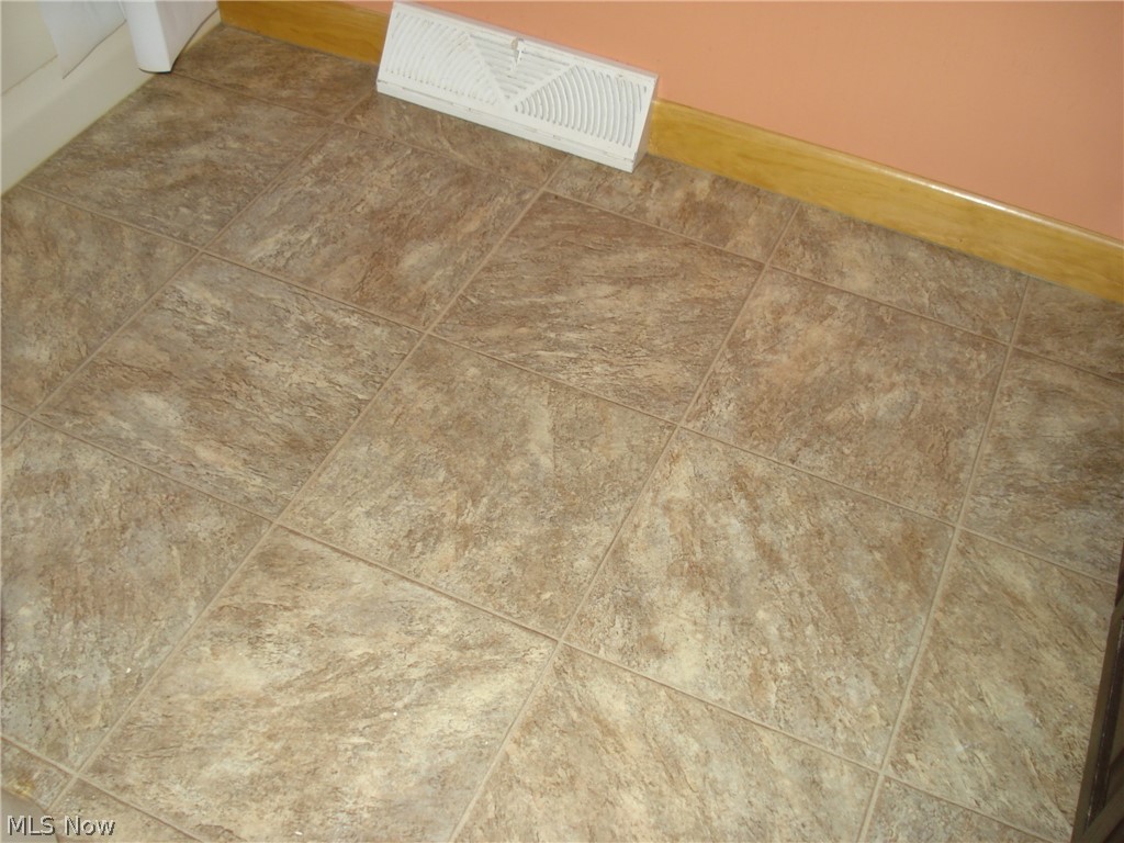 30908 Roosevelt Road Wickliffe, OH 44092 - Photo 17 of 29 Gallery Image 17