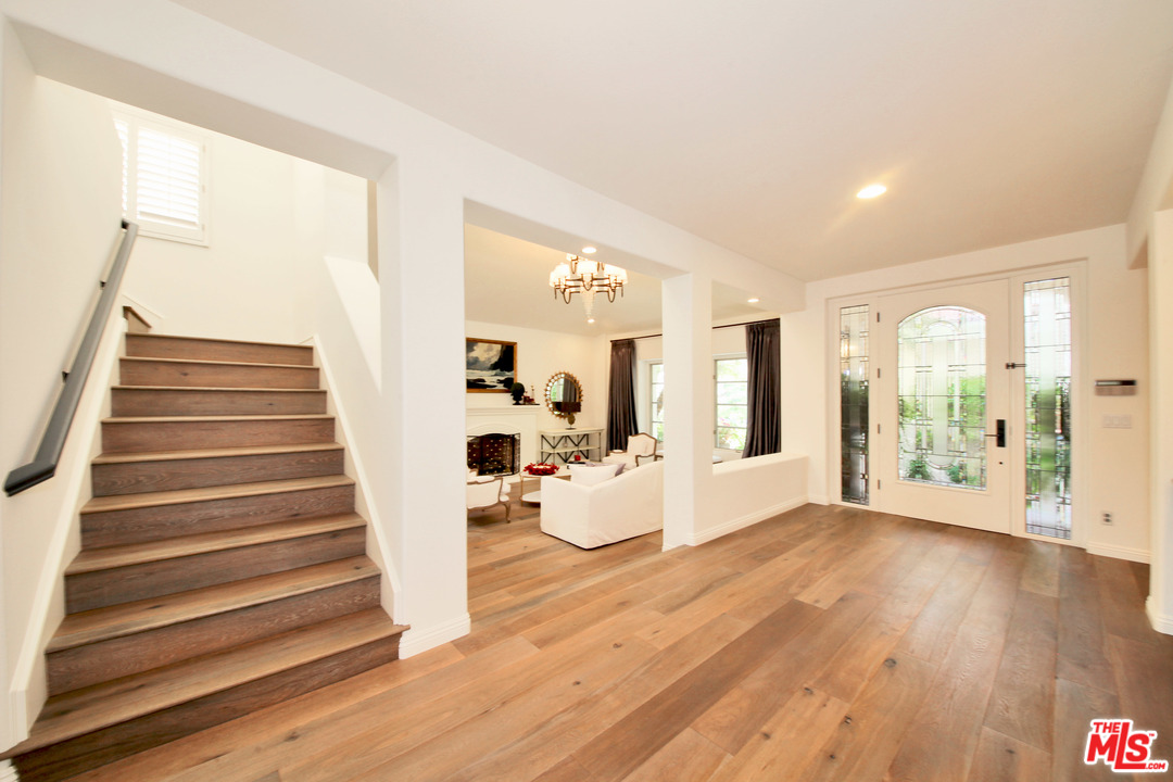 12695 Promontory Road Los Angeles, CA 90049 - Photo 16 of 52
