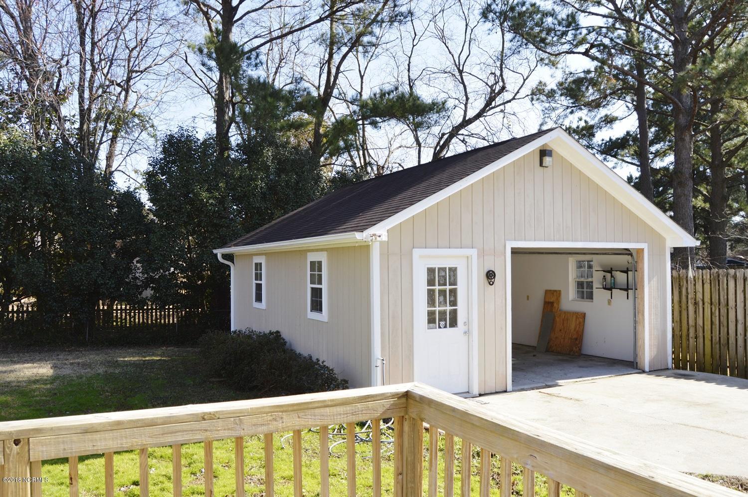 313 North Hampton Road Wilmington, NC 28409 - Photo 3 of 22 Detached garage in fenced backyard