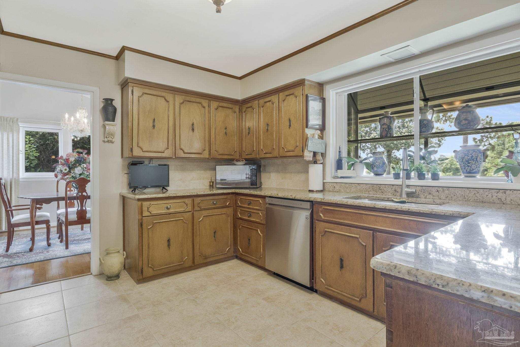 8829 Burning Tree Road Pensacola, FL 32514 - Photo 14 of 72 Gallery Image 14