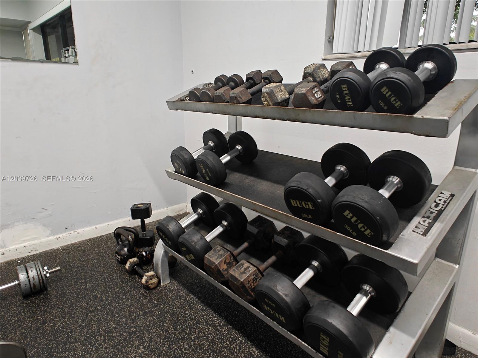 601 Ives Dairy Road, Unit 1018 Miami, FL 33179 - Photo 13 of 16