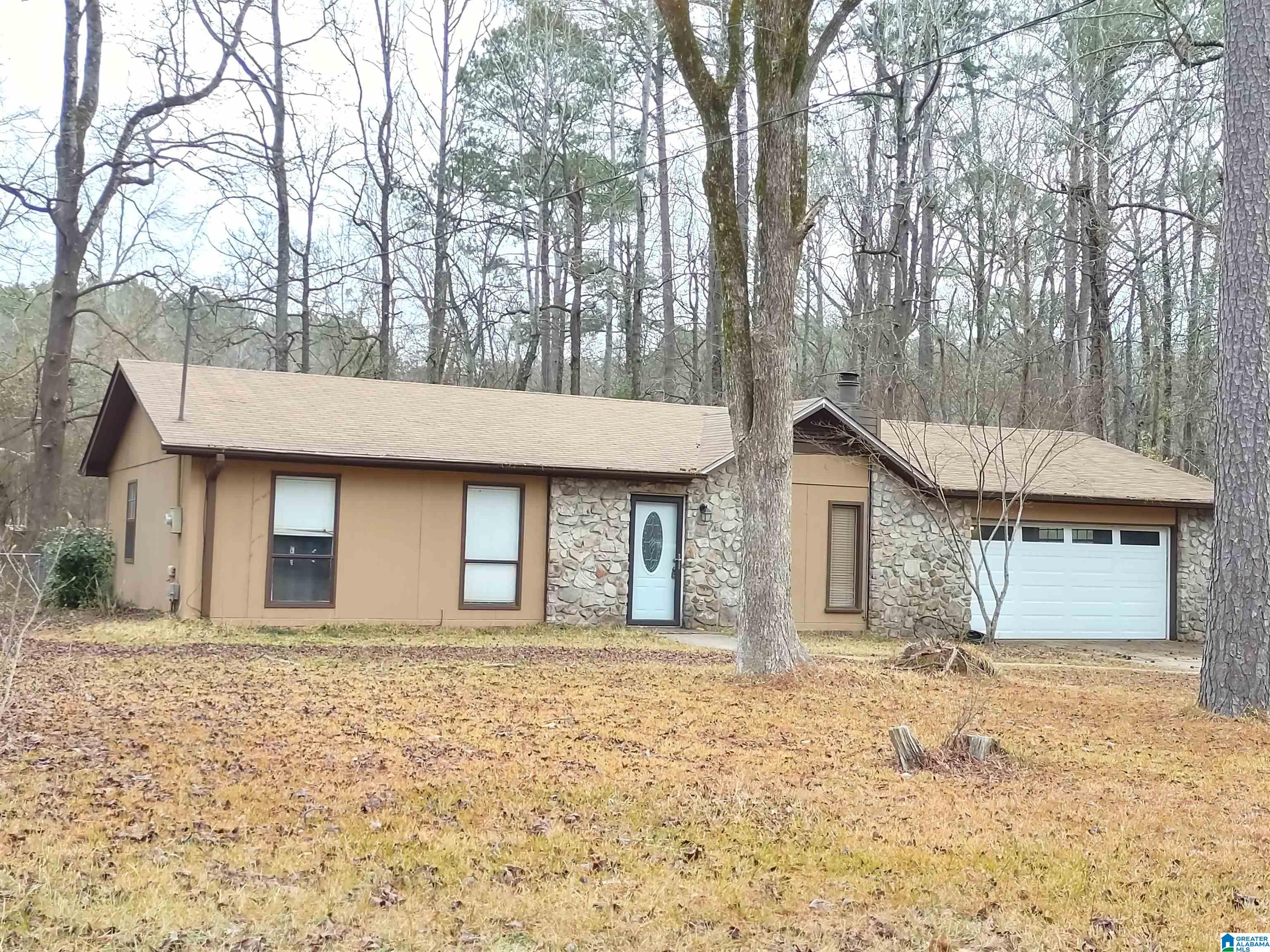 325 Fran Drive Alabaster, AL 35007 - Photo 2 of 18