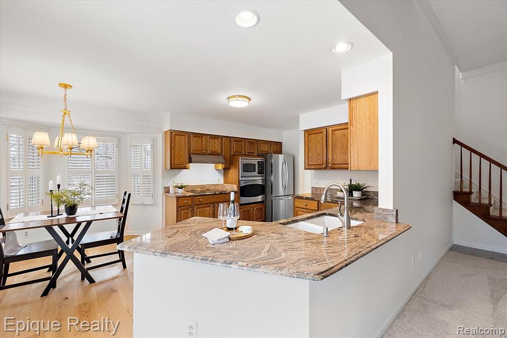 254 Marmoor Court Rochester Hills, MI 48309 - Photo 9 of 55