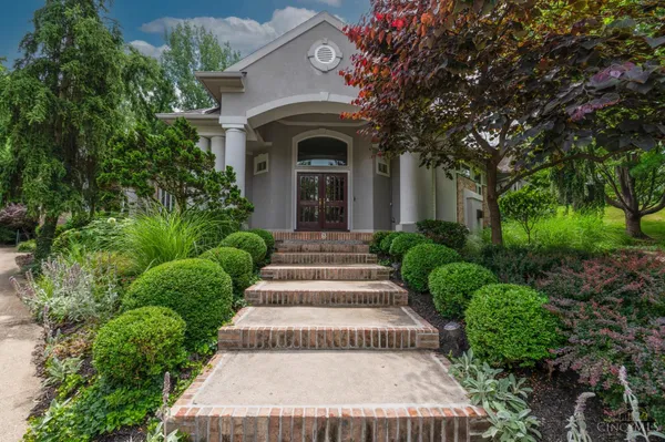 $1,795,000 | 3 Cloister Court, Cincinnati, OH 45208
