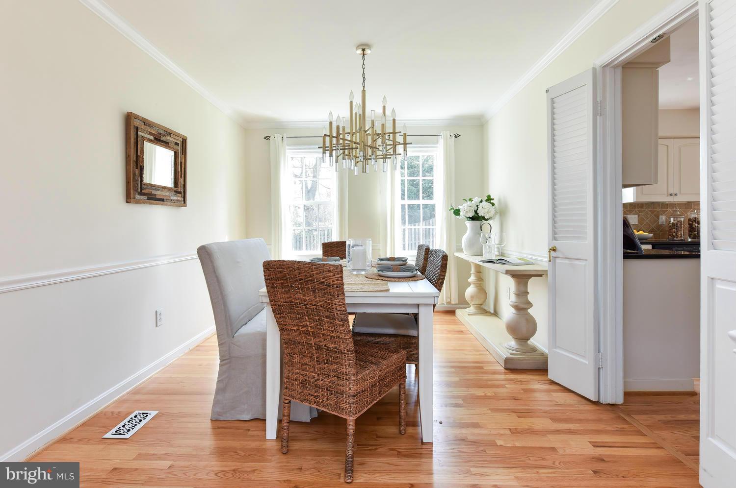 1725 Stonebridge Road Alexandria, VA 22304 - Photo 4 of 22 Dining Room