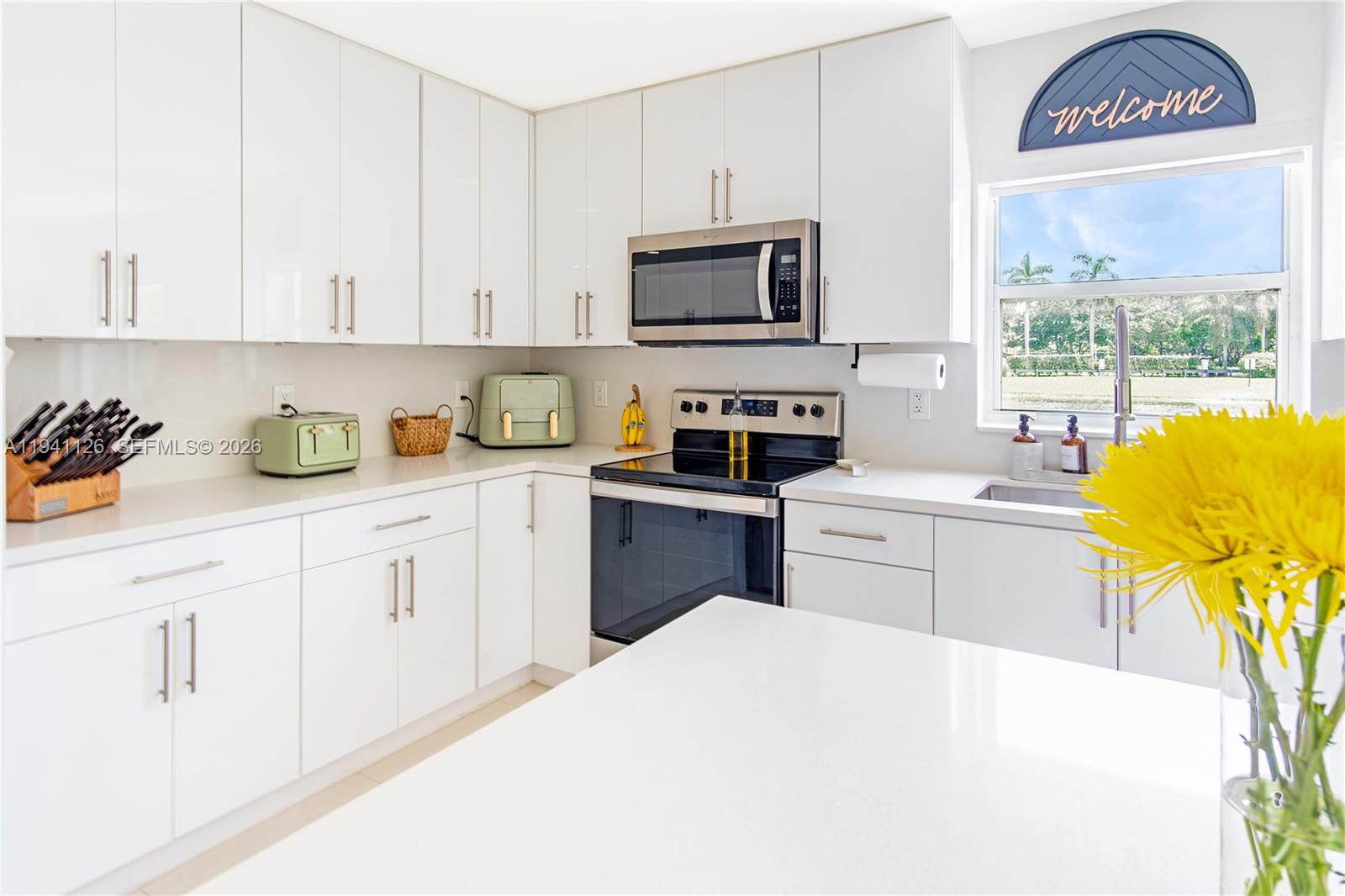 4641 Southwest 151st Avenue Miramar, FL 33027 - Photo 4 of 39