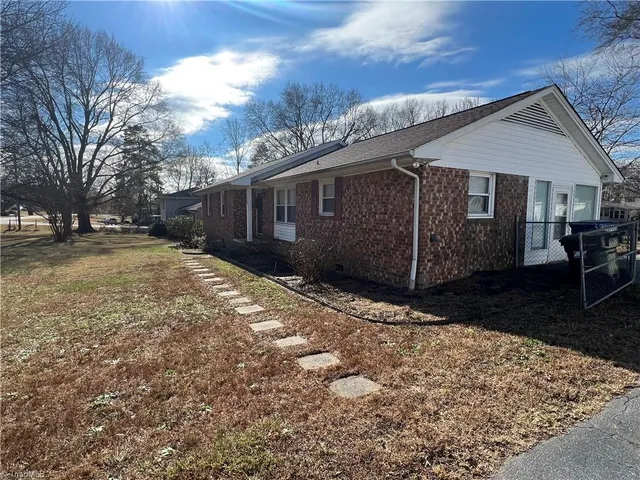 $275,000 | 110 Renola Drive, Archdale, NC 27263