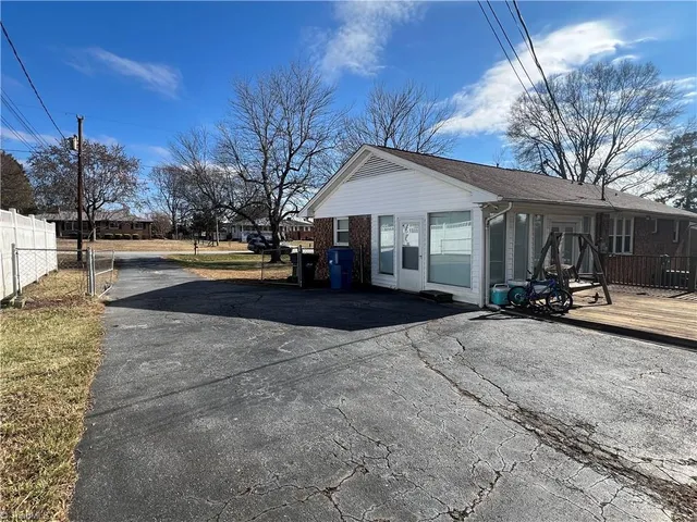 $275,000 | 110 Renola Drive, Archdale, NC 27263