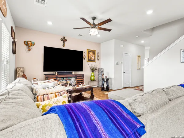 $2,000 | 12022 Chelan River, San Antonio, TX 78245