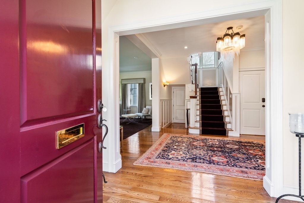 36 Druce Street Brookline, MA 02445 - Photo 3 of 36