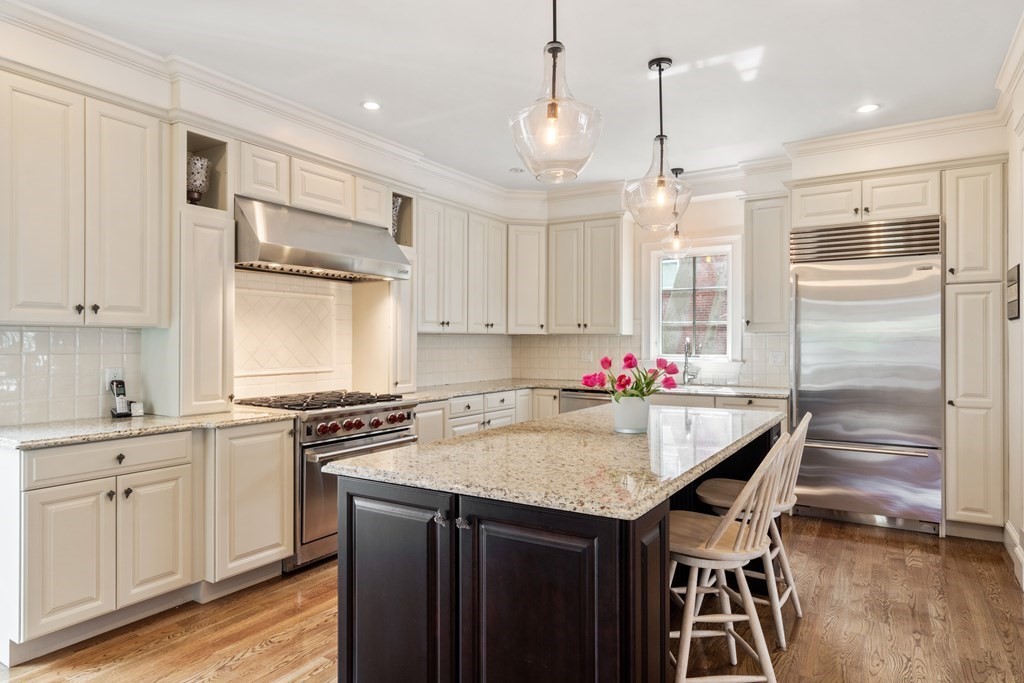 36 Druce Street Brookline, MA 02445 - Photo 6 of 36