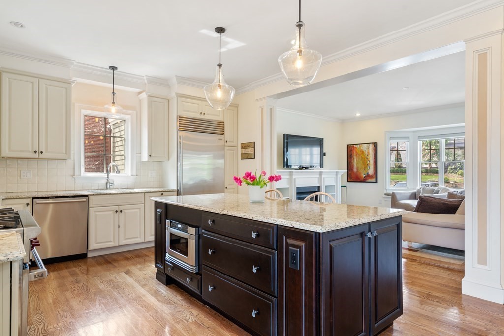 36 Druce Street Brookline, MA 02445 - Photo 8 of 36