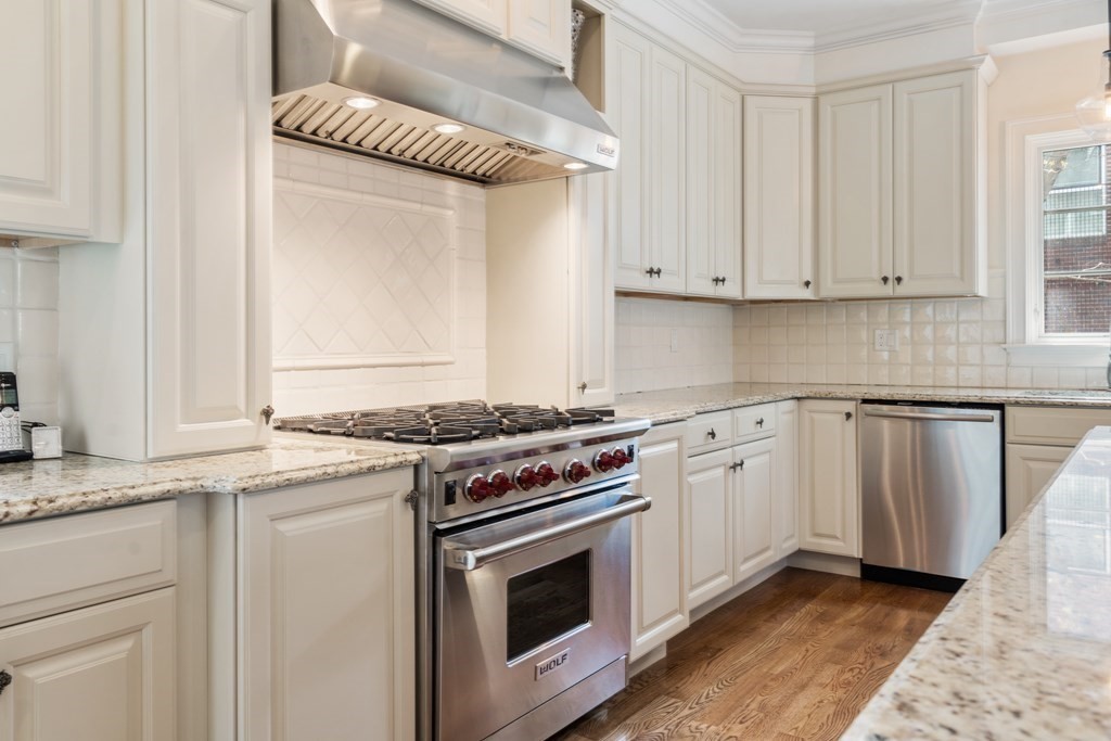 36 Druce Street Brookline, MA 02445 - Photo 9 of 36