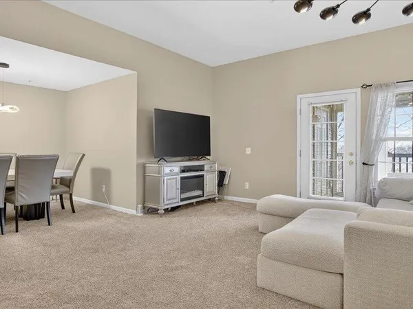 $295,000 | 1089 Joyce Lane, Unit 88, Ann Arbor, MI 48103