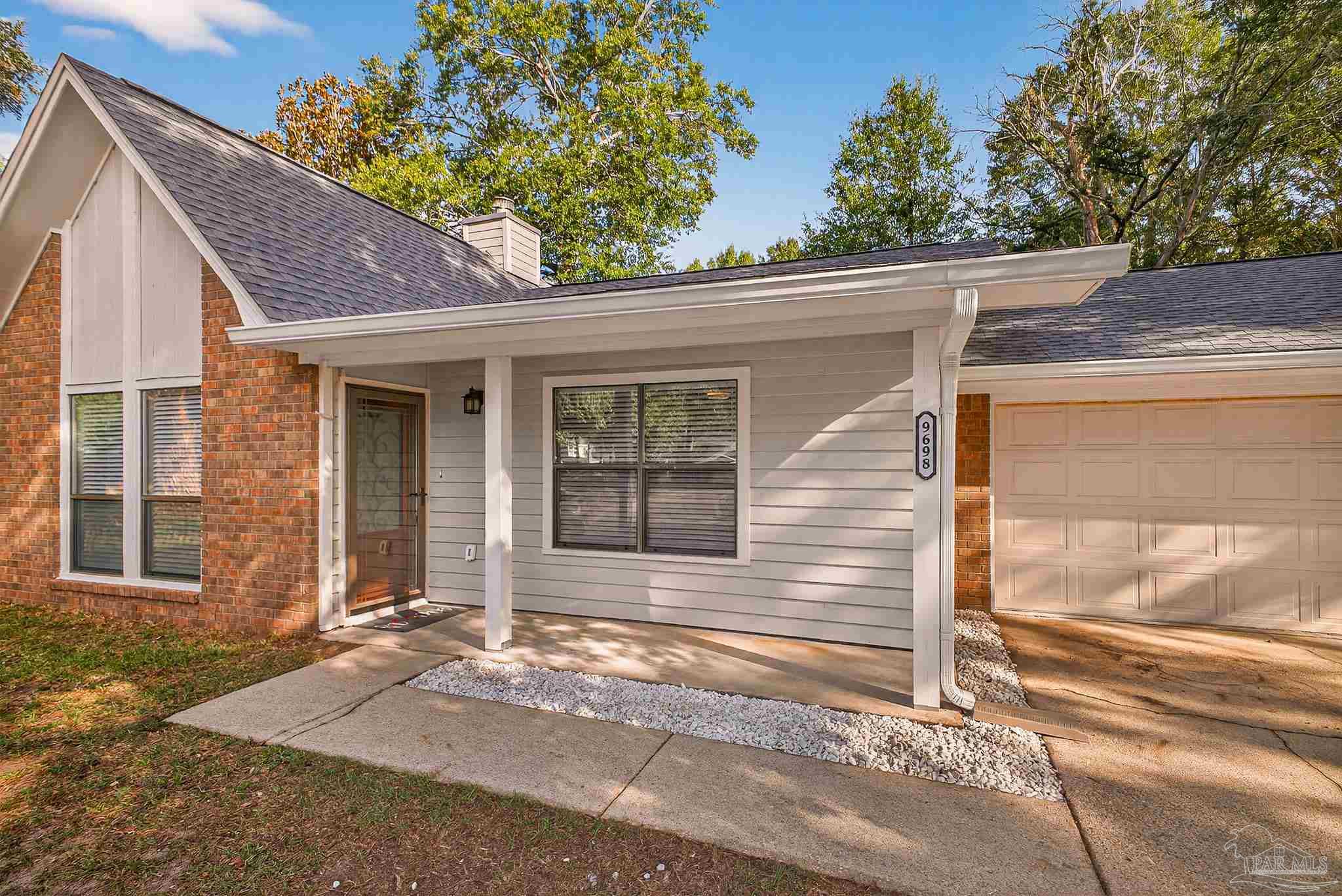 9698 Hummingbird Lane Pensacola, FL 32514 - Photo 2 of 25