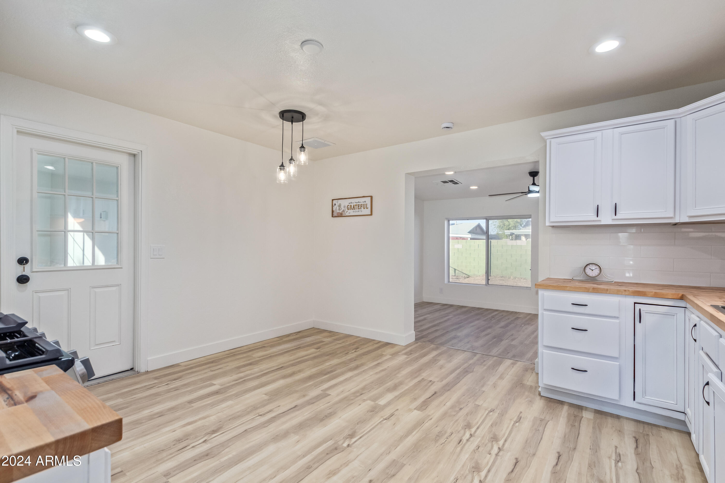 3350 West Wethersfield Road Phoenix, AZ 85029 - Photo 13 of 41 IMG_6122