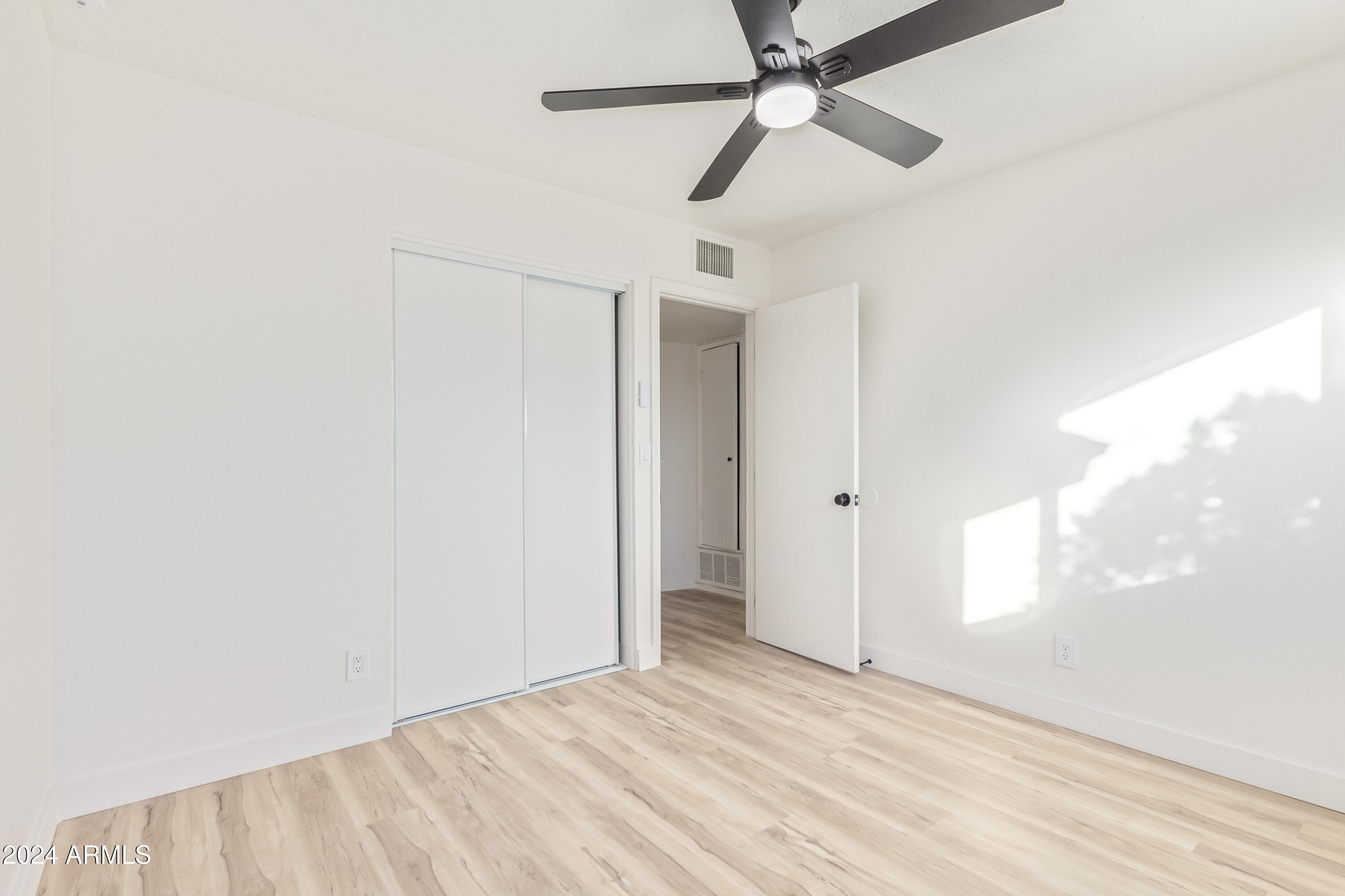 3350 West Wethersfield Road Phoenix, AZ 85029 - Photo 18 of 41 IMG_6117