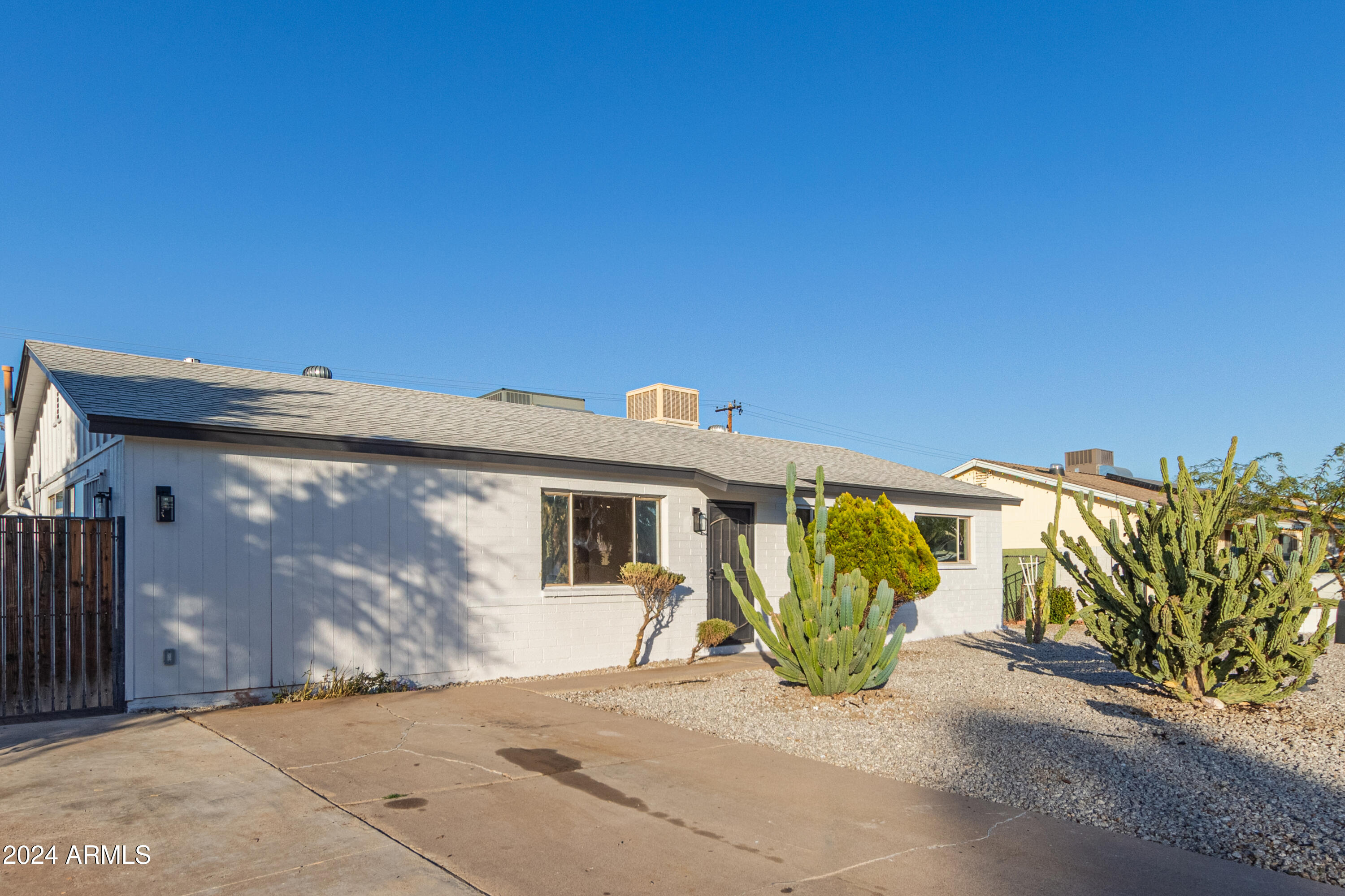 3350 West Wethersfield Road Phoenix, AZ 85029 - Photo 40 of 41 IMG_6124
