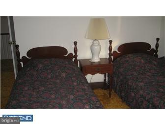222 Paddock Road Havertown, PA 19083 - Photo 6 of 10 Bedroom